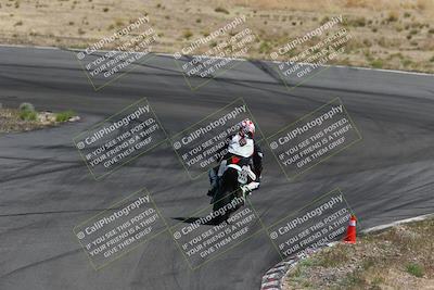 media/Apr-20-2025-AHRMA (Sun) [[393a79c373]]/Race/Group 10/Turn 4b/